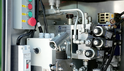 Livestock and Poultry Transport Vehicle