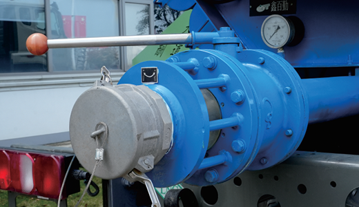 Pneumatic Conveying Feed Truck