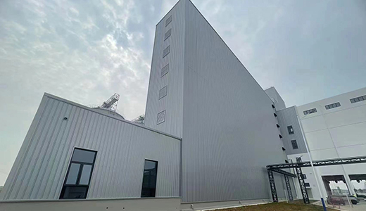 Intelligent three-dimensional warehouse