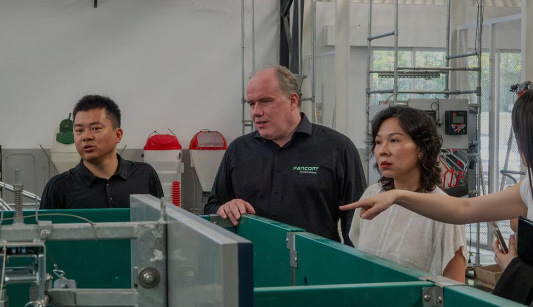 Mark Janssen, the head of Fancom's Asia Pacific region in the Netherlands, visited and exchanged ideas with CP M&E Group